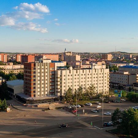 Гостиница Kokshe Inn Köksjetau Exteriör bild