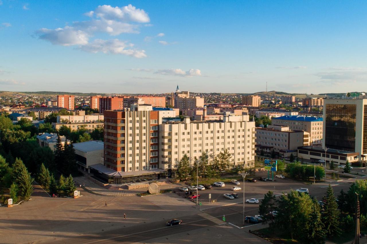 Гостиница Kokshe Inn Köksjetau Exteriör bild